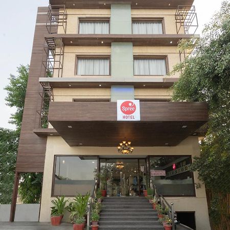 Spree Hotel Agra - Walking Distance To Tajmahal Exteriér fotografie