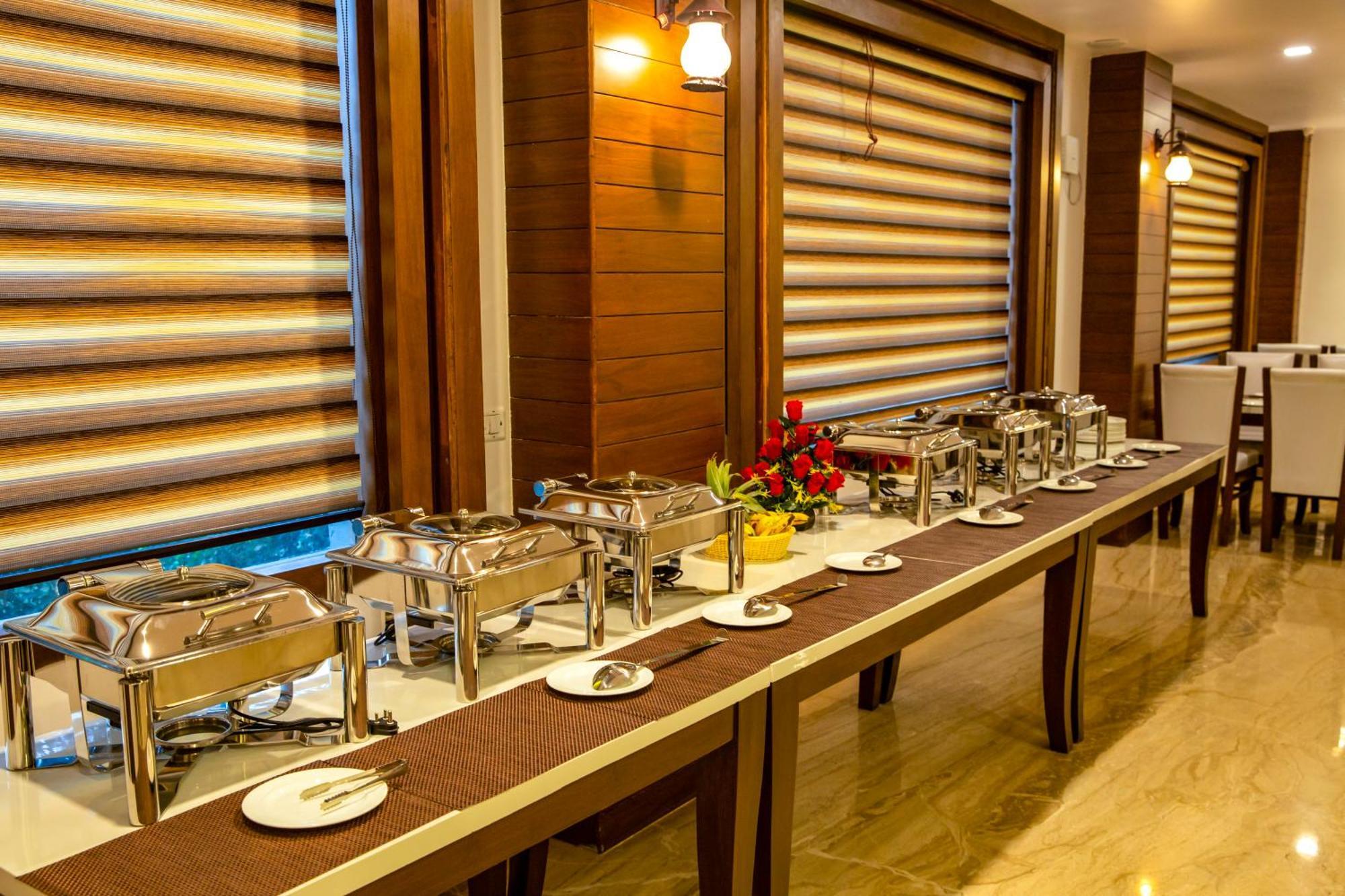 Spree Hotel Agra - Walking Distance To Tajmahal Exteriér fotografie