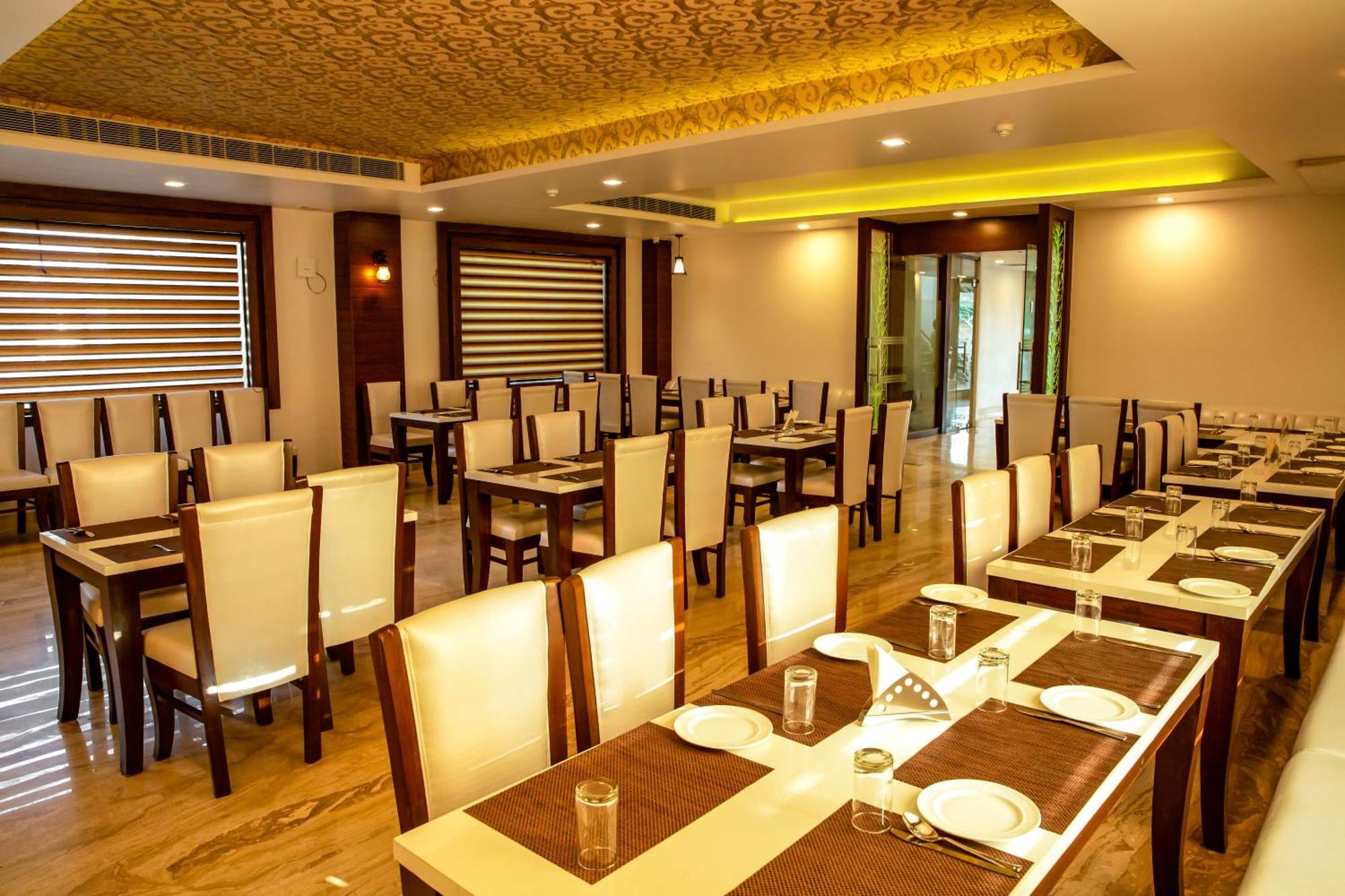 Spree Hotel Agra - Walking Distance To Tajmahal Exteriér fotografie