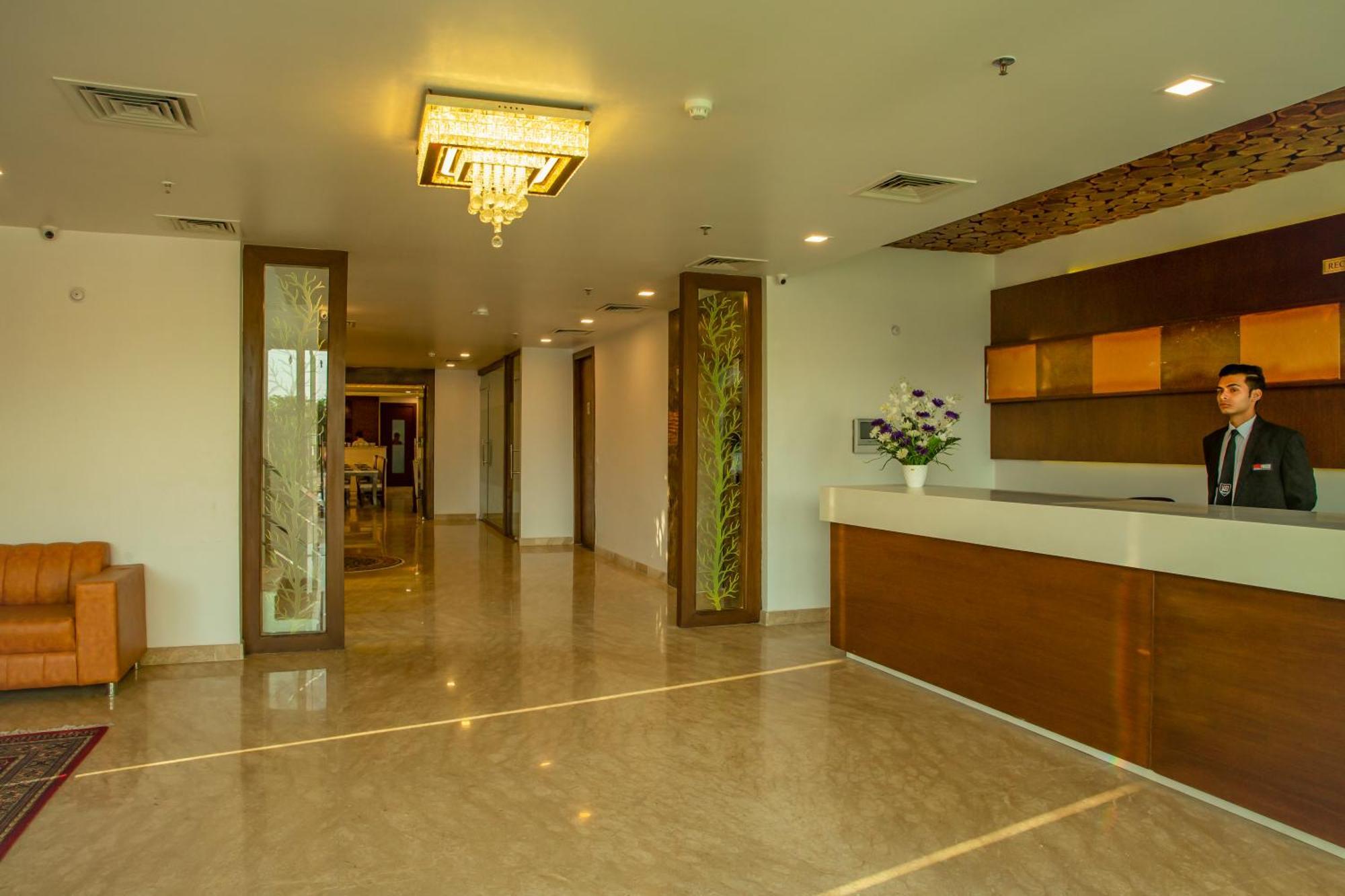 Spree Hotel Agra - Walking Distance To Tajmahal Exteriér fotografie