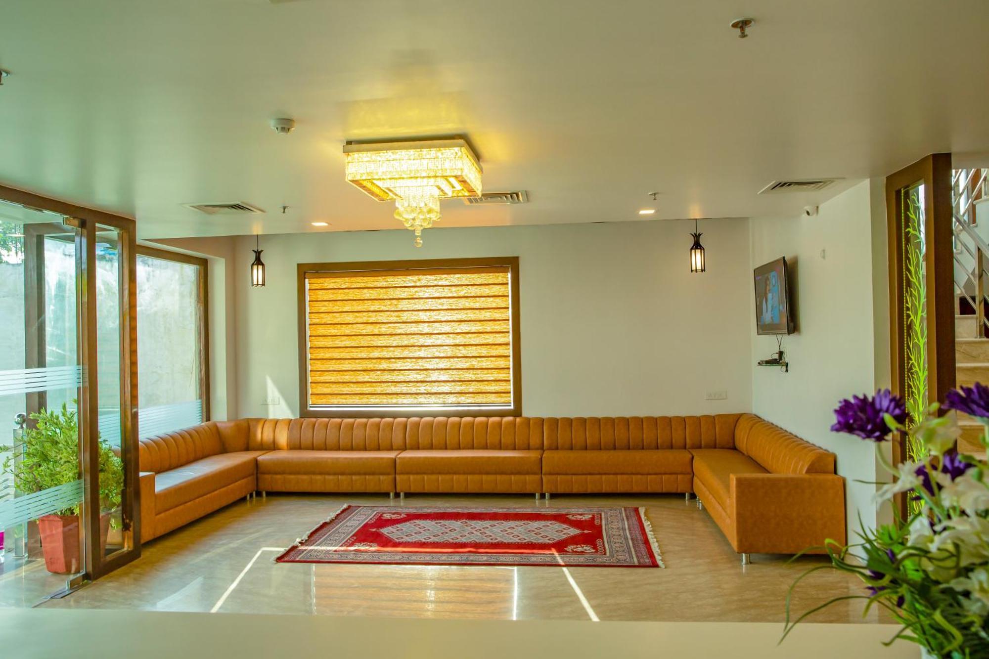 Spree Hotel Agra - Walking Distance To Tajmahal Exteriér fotografie