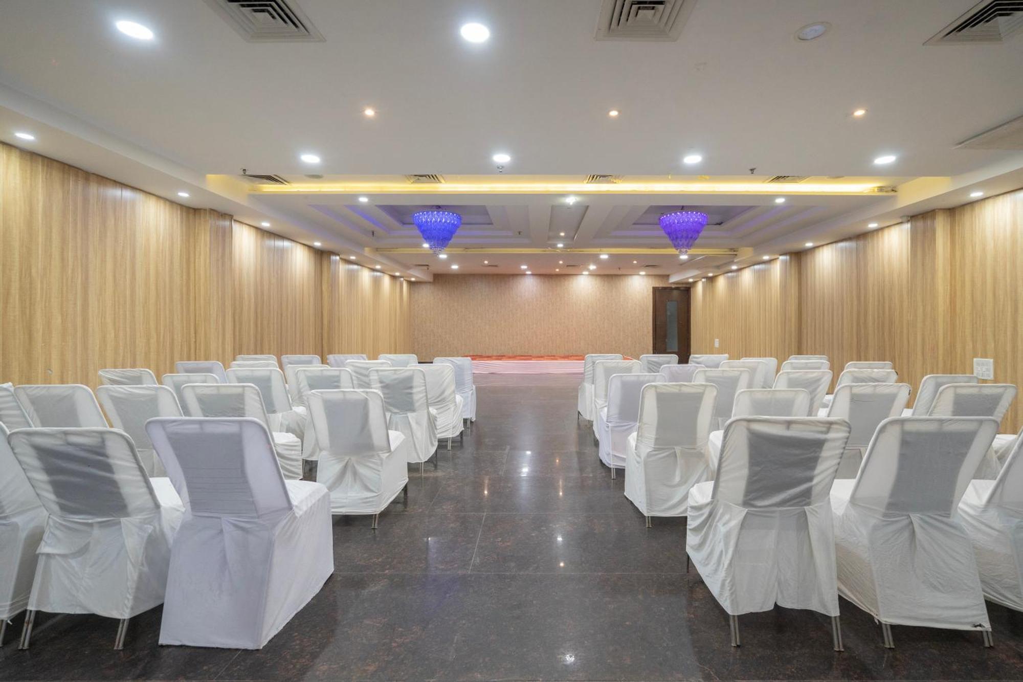 Spree Hotel Agra - Walking Distance To Tajmahal Exteriér fotografie