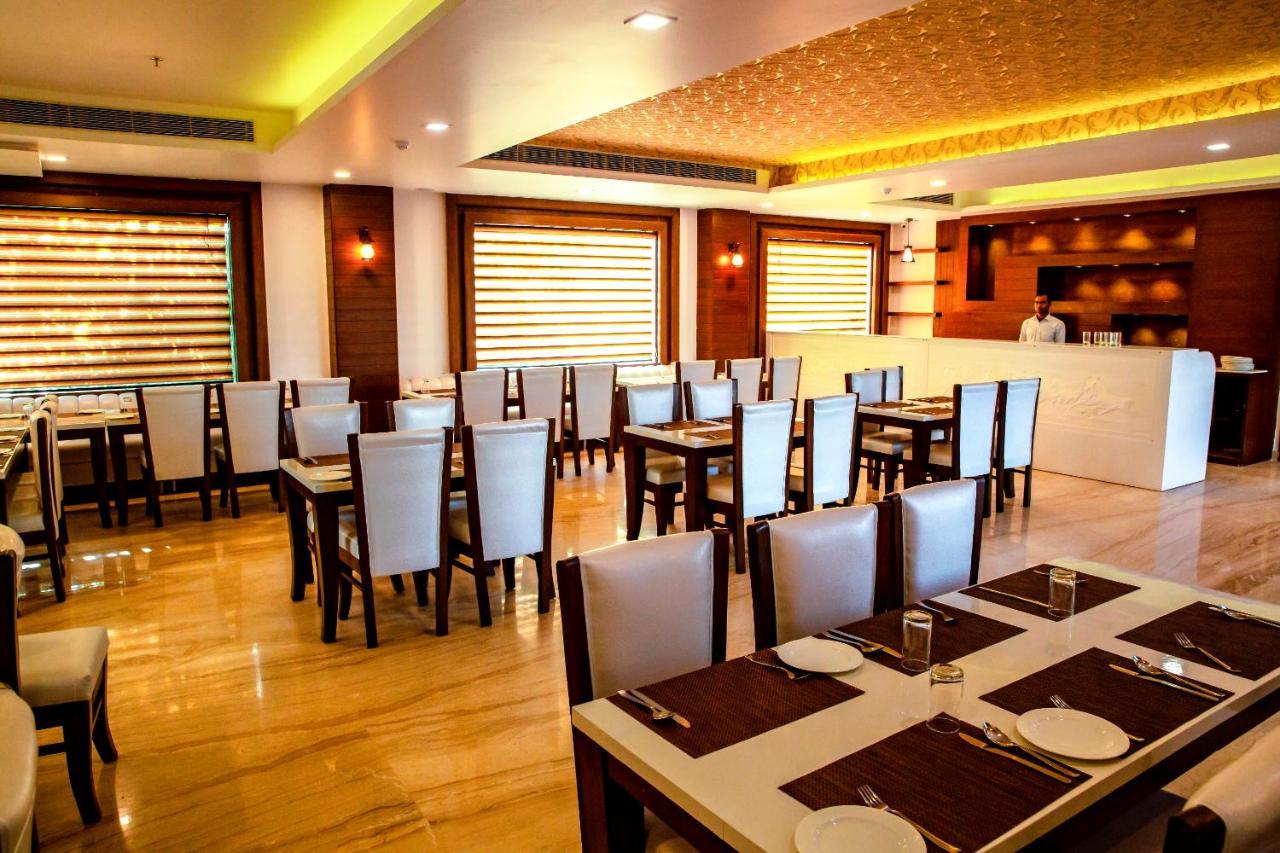 Spree Hotel Agra - Walking Distance To Tajmahal Exteriér fotografie