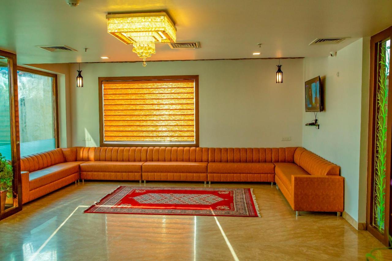 Spree Hotel Agra - Walking Distance To Tajmahal Exteriér fotografie